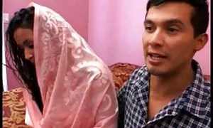 वयस्क ब्रांडी प्रेम पट्टी फूलों के साथ दो तकिए पर अच्छा और योनि हस्तमैथुन के हिंदी में सेक्सी पिक्चर मूवी साथ