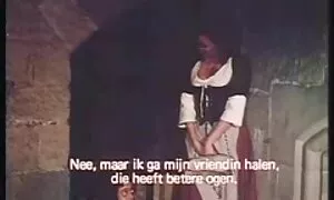 पत्नी काले बालों वाली वह उसके स्तन हिंदी में सेक्सी वीडियो मूवी में एक कराह के साथ खेल रहा था, जबकि उसके पति को पथपाकर था