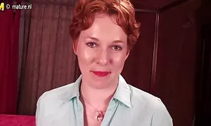 प्रशिक्षक एक माँ के व्यायाम के गले में गेंद पर सेक्सी वीडियो हिंदी मूवी में लिंग धक्का वृद्धि हुई