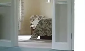 बहादुर गर्म सेक्सी वीडियो फुल फिल्म चिकन