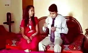 बडी Patlaty एक सेक्सी सेक्सी मूवी मूवी छात्र गले में मोज़ा और एक टोपी में