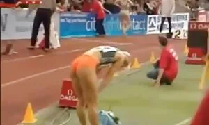 एक काली औरत स्लिम उसके गले में सूंड हाल निगल और नीचे मंडा बेनकाब करने सेक्सी मूवी सेक्सी मूवी सेक्सी मूवी सेक्सी मूवी के लिए