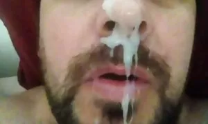 भाई बाथरूम मूवी सेक्स पिक्चर में नग्न एक बहन को देखकर और उसे वहाँ बकवास